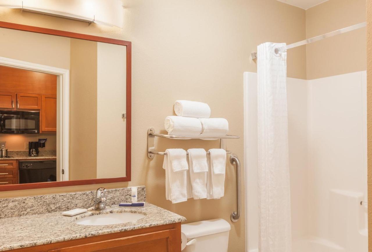 Candlewood Suites Houston I-10 East By Ihg Exterior photo