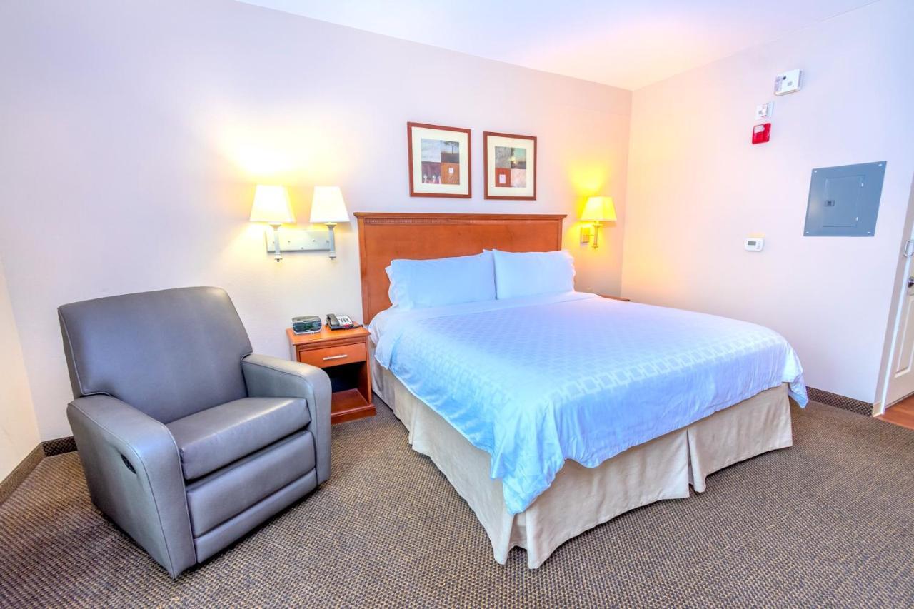 Candlewood Suites Houston I-10 East By Ihg Exterior photo