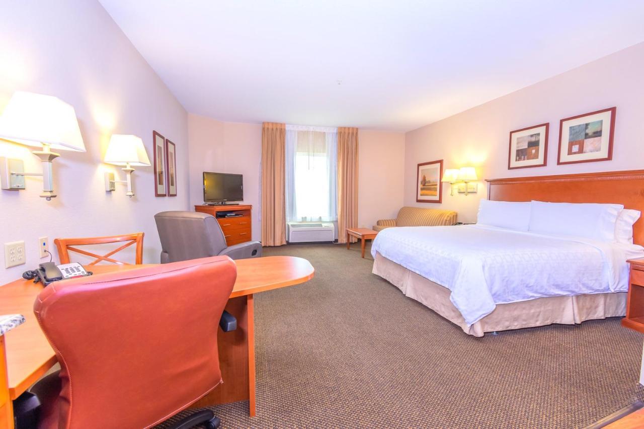 Candlewood Suites Houston I-10 East By Ihg Room photo